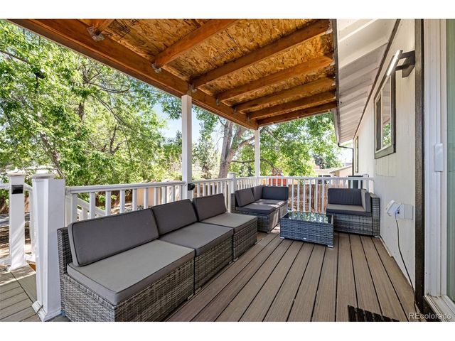 12147 E Hawaii Dr, Aurora, CO 80012