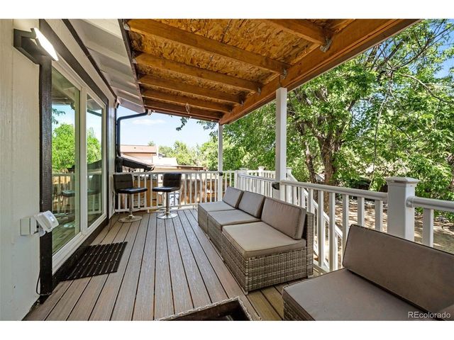 12147 E Hawaii Dr, Aurora, CO 80012