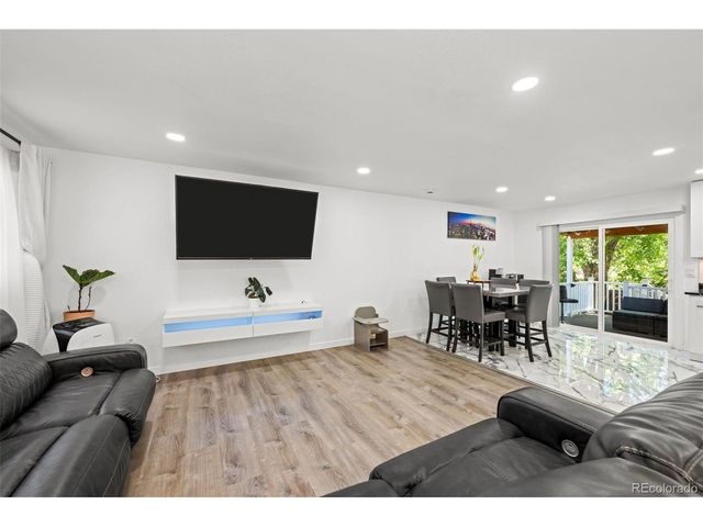 12147 E Hawaii Dr, Aurora, CO 80012