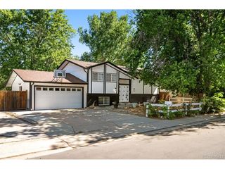12147 E Hawaii Dr, Aurora, CO 80012
