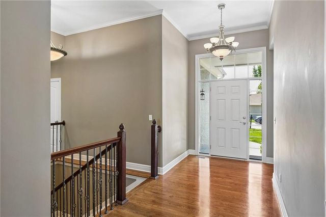 11005 N Cosby Avenue, Kansas City, MO 64154