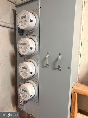 3836 CAMBRIDGE ST, Philadelphia, PA 19104