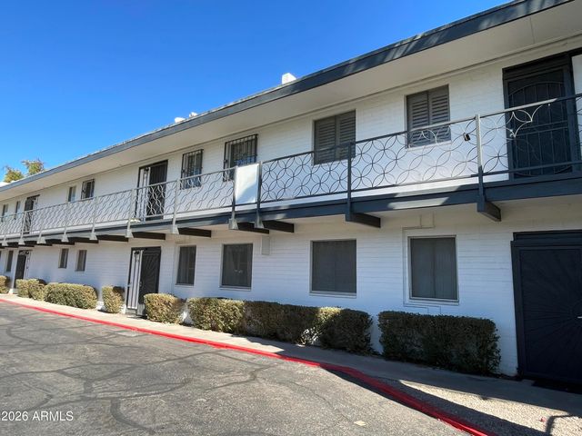 3242 E Camelback Road 204, Phoenix, AZ 85018