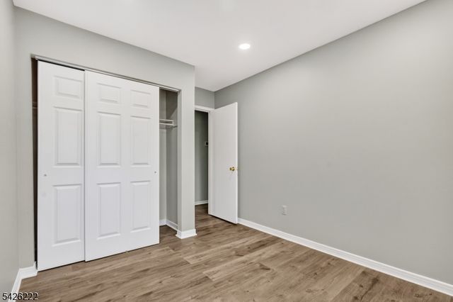 10 Bradovra Ct, Hillsborough Twp., NJ 08844