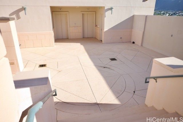 1740 S Beretania Street 1, Honolulu, HI 96826