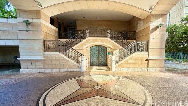 1740 S Beretania Street 1, Honolulu, HI 96826