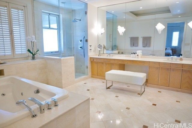 1740 S Beretania Street 1, Honolulu, HI 96826