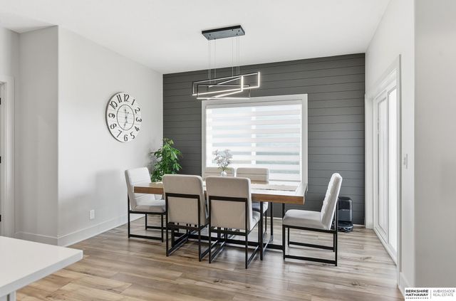 6315 N 207th Street, Elkhorn, NE 68022