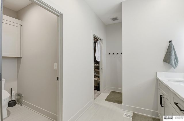 6315 N 207th Street, Elkhorn, NE 68022