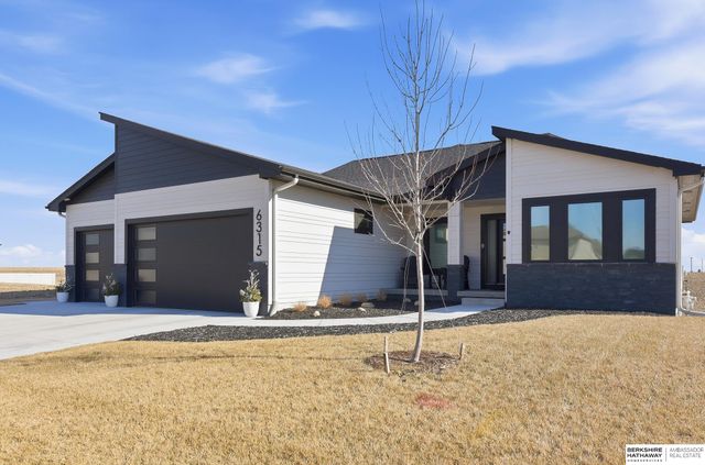 6315 N 207th Street, Elkhorn, NE 68022