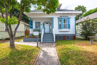 2915 Avenue N 1/2 Street 1/2, Galveston, TX 77550