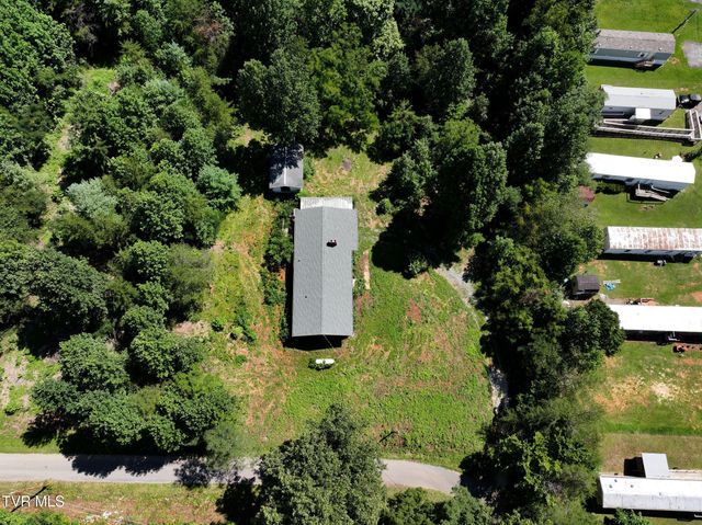 128 Dan Berry Hill Road, Elizabethton, TN 37643