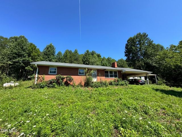 128 Dan Berry Hill Road, Elizabethton, TN 37643