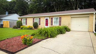 1424 S Pleasantview Drive, Yorktown, IN 47396
