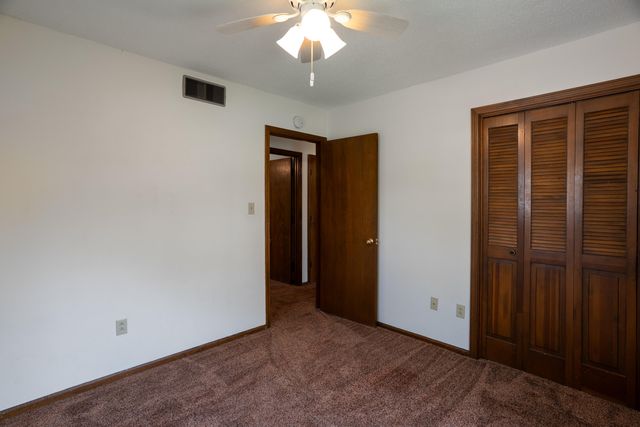 1214 S EL CHAPPARAL AVE, Columbia, MO 65201