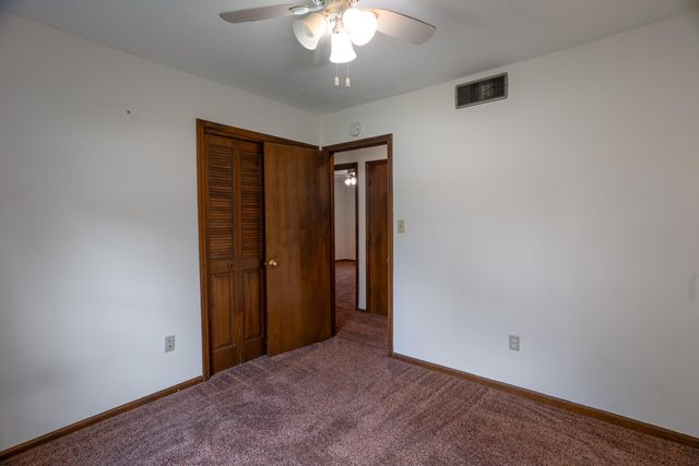 1214 S EL CHAPPARAL AVE, Columbia, MO 65201