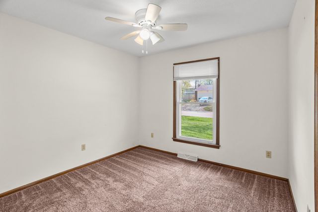 1214 S EL CHAPPARAL AVE, Columbia, MO 65201