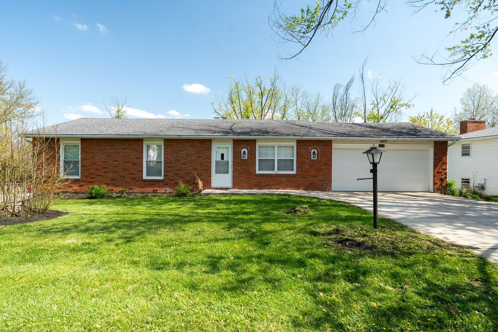 1214 S EL CHAPPARAL AVE, Columbia, MO 65201