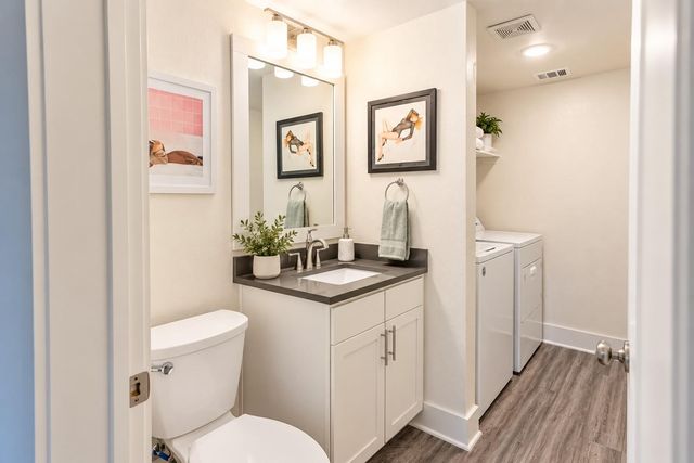 2827 Manor RD 2202, Austin, TX 78722