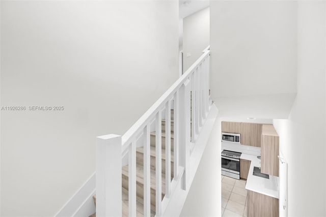 8301 NW 41st St B-102, Doral, FL 33166