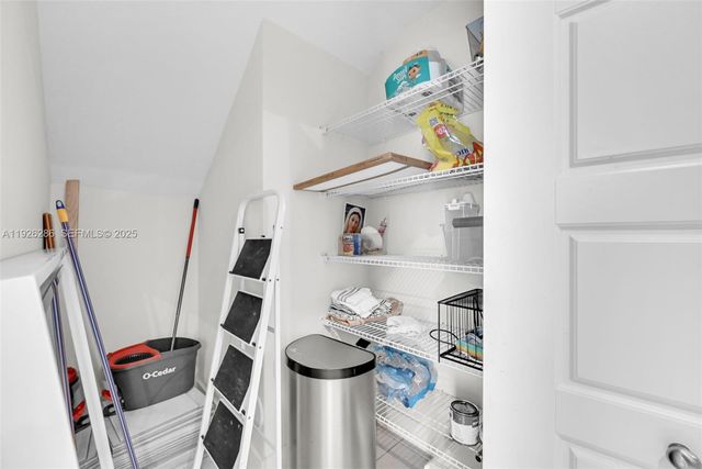 8301 NW 41st St B-102, Doral, FL 33166