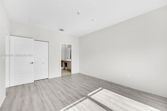 8301 NW 41st St B-102, Doral, FL 33166