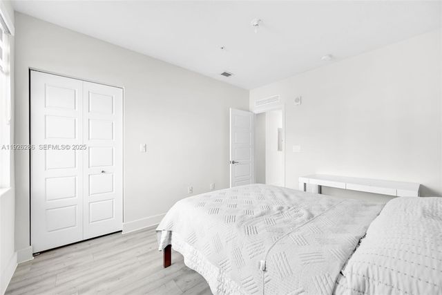 8301 NW 41st St B-102, Doral, FL 33166