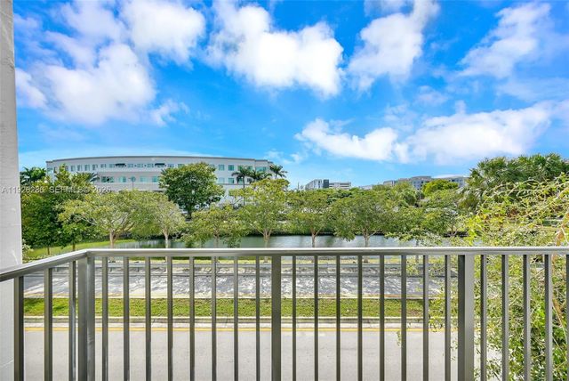 8301 NW 41st St B-102, Doral, FL 33166