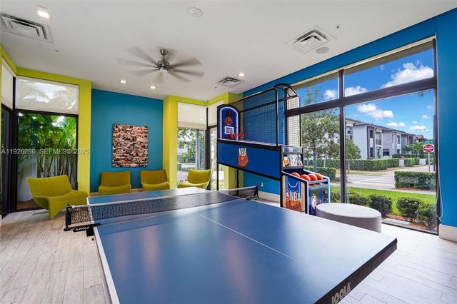 8301 NW 41st St B-102, Doral, FL 33166