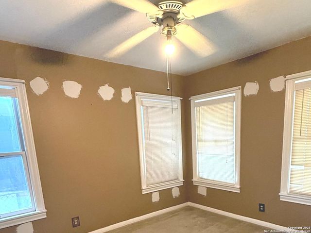 908 Gardina, San Antonio, TX 78201