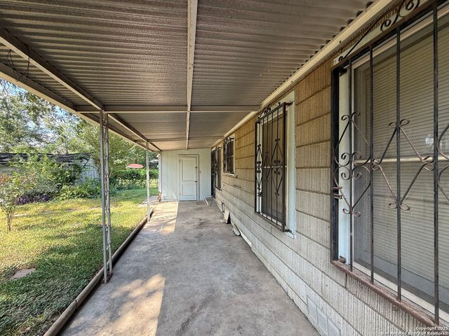 908 Gardina, San Antonio, TX 78201