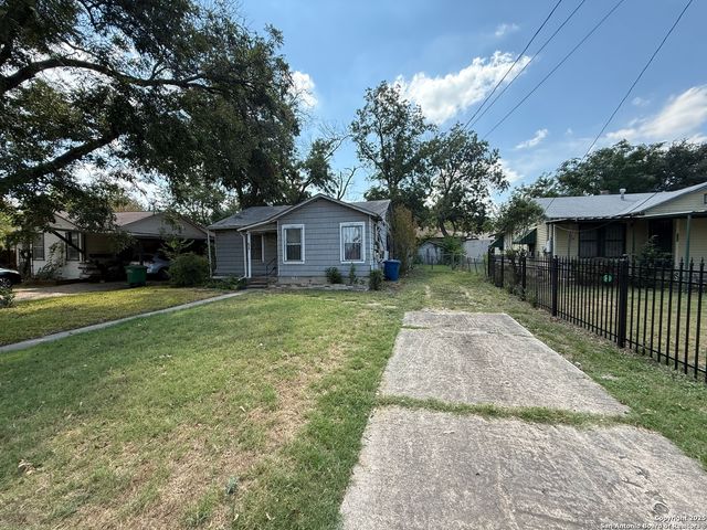 908 Gardina, San Antonio, TX 78201