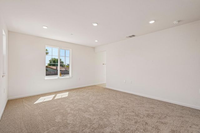 2460 Satin Leaf St, Lodi, CA 95242