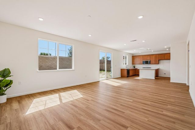 2460 Satin Leaf St, Lodi, CA 95242