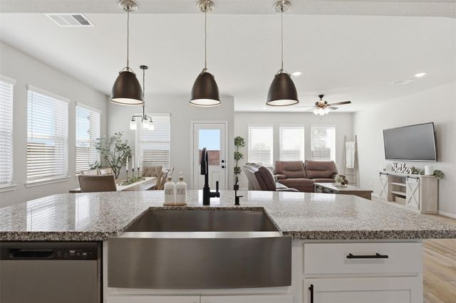 7738 Wrightwood Drive, Pasadena, TX 77505