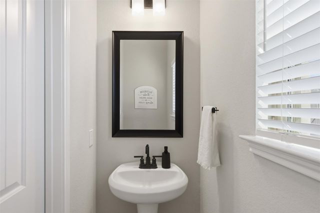 7738 Wrightwood Drive, Pasadena, TX 77505