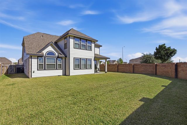 7738 Wrightwood Drive, Pasadena, TX 77505