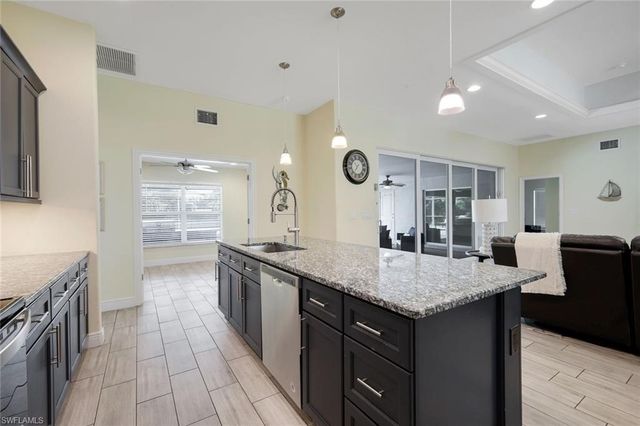 27741 Roslin PL, Bonita Springs, FL 34135