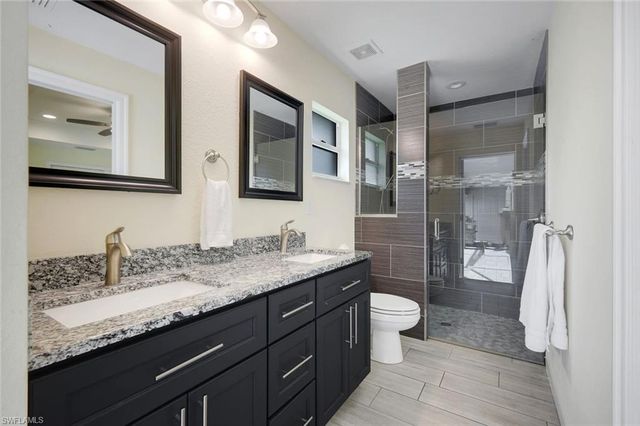 27741 Roslin PL, Bonita Springs, FL 34135