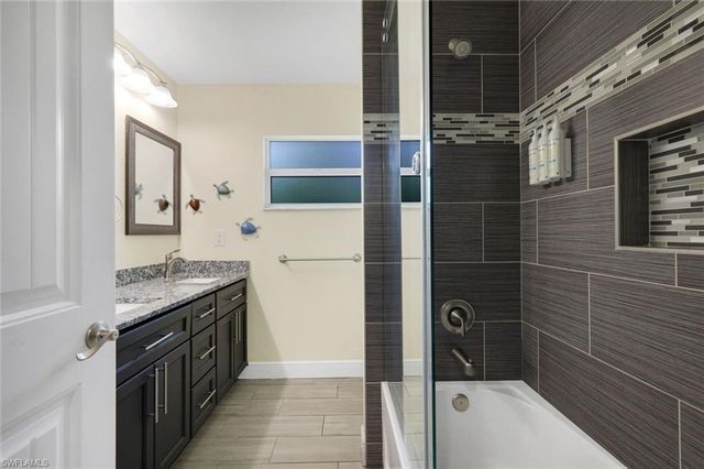 27741 Roslin PL, Bonita Springs, FL 34135
