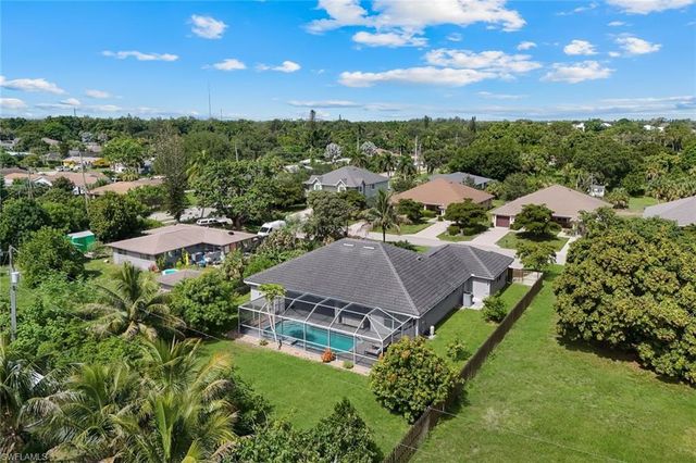 27741 Roslin PL, Bonita Springs, FL 34135