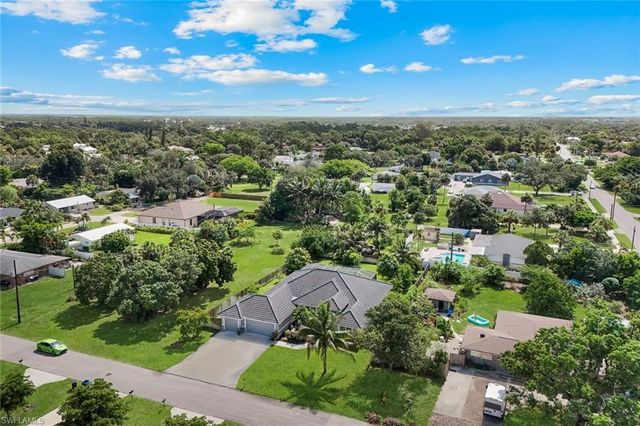 27741 Roslin PL, Bonita Springs, FL 34135