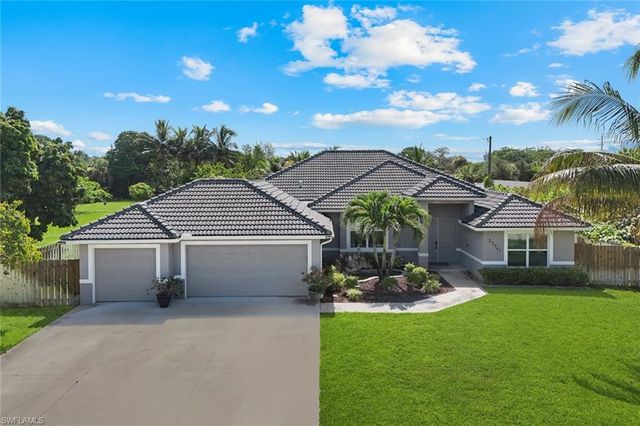 27741 Roslin PL, Bonita Springs, FL 34135