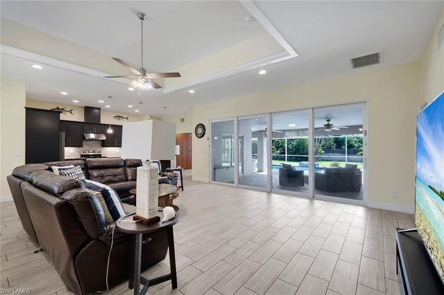 27741 Roslin PL, Bonita Springs, FL 34135