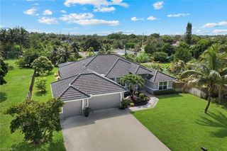 27741 Roslin PL, Bonita Springs, FL 34135