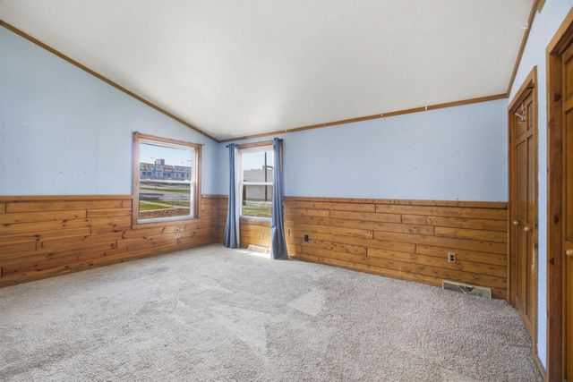 1336 S 92nd STREET, West Allis, WI 53214