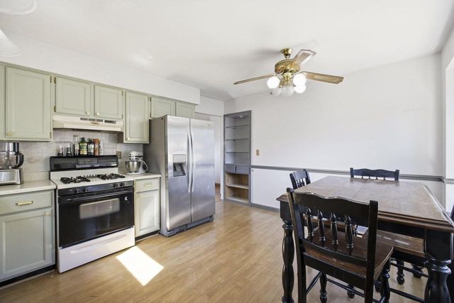 1336 S 92nd STREET, West Allis, WI 53214