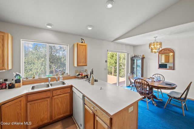 720 Stoneridge RD, Blanchard, ID 83804