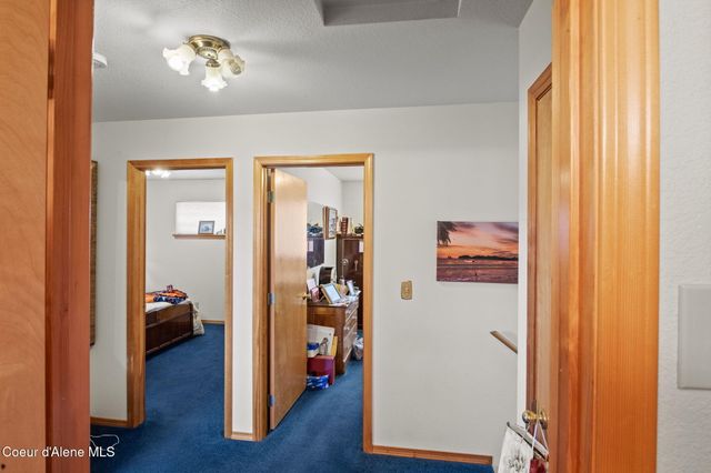 720 Stoneridge RD, Blanchard, ID 83804