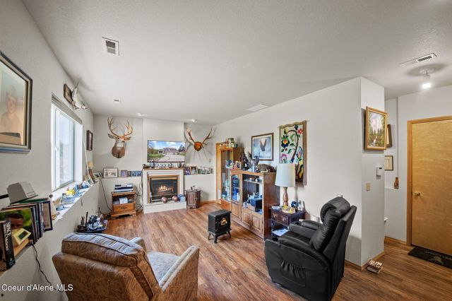 720 Stoneridge RD, Blanchard, ID 83804